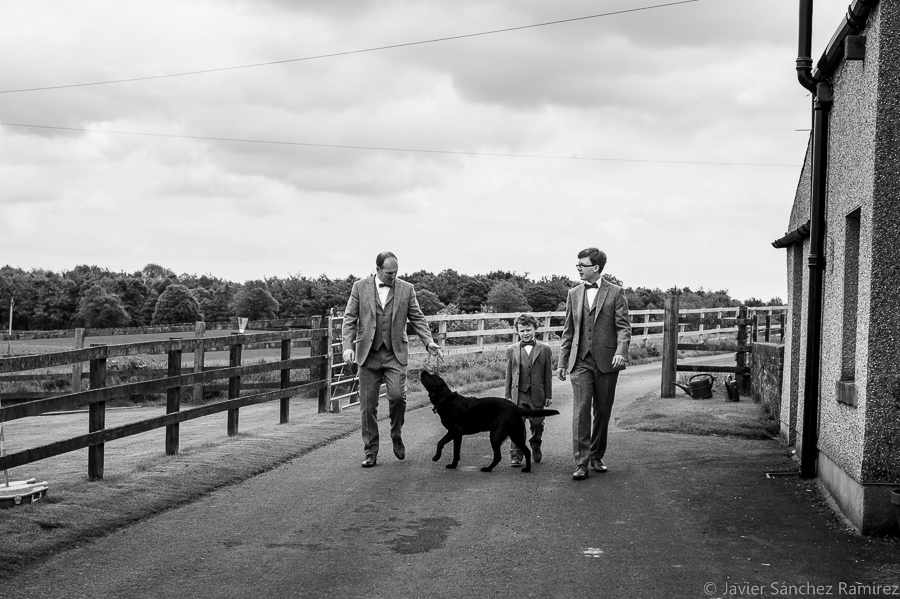 Ripon wedding photography in countryside